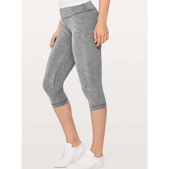 Lululemon Wunder Under Sz 4 Hi-Rise 1/2 Tight Luxtreme 17" Heathered Black. A814 - Picture 7 of 7